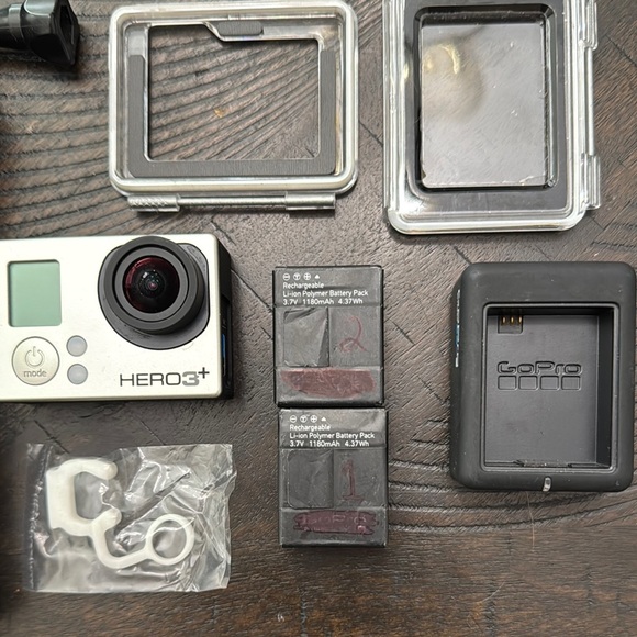GoPro Hero3+ Silver and Black Set - Picture 2 of 3